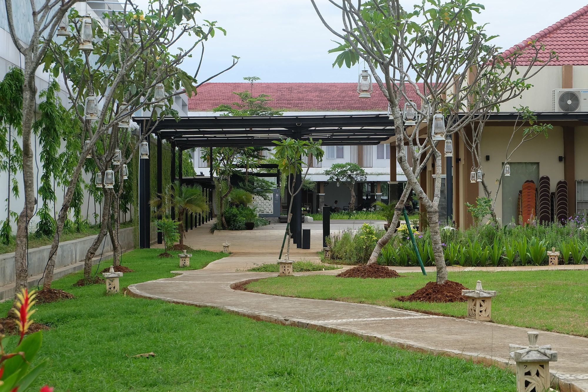 Akshaya Hotel Karawang Exterior photo